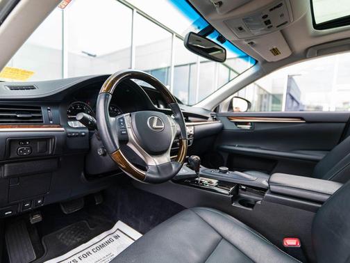 Atomic Silver 2015 Lexus ES 350 Base