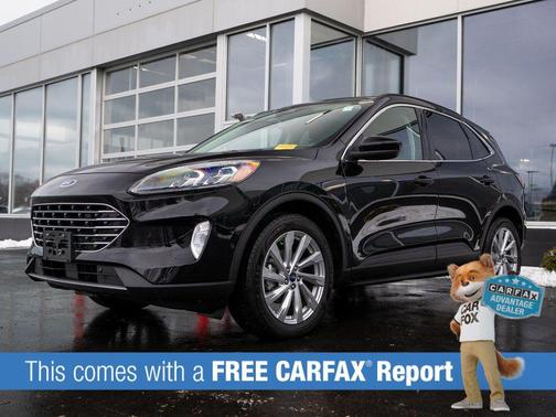 2022 Ford Escape Titanium