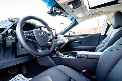 Cloudburst Gray 2025 Lexus ES 300h Base