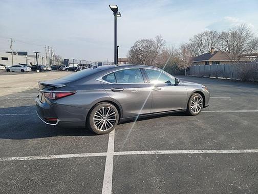 Cloudburst Gray 2025 Lexus ES 300h Base