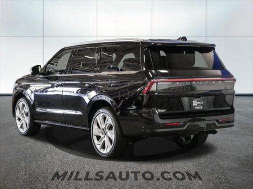 2025 Lincoln Navigator Reserve