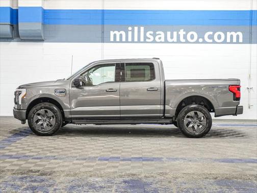 2025 Ford F-150 Lightning Flash