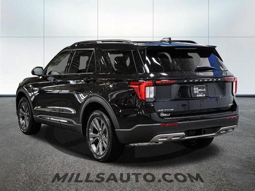 Agate Black Metallic 2026 Ford Explorer Active