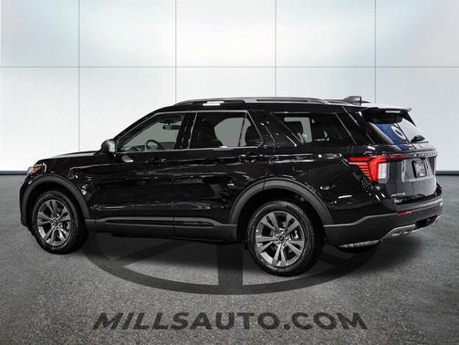Agate Black Metallic 2026 Ford Explorer Active