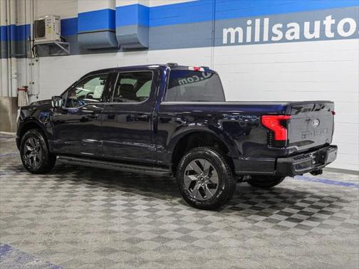 2025 Ford F-150 Lightning Flash