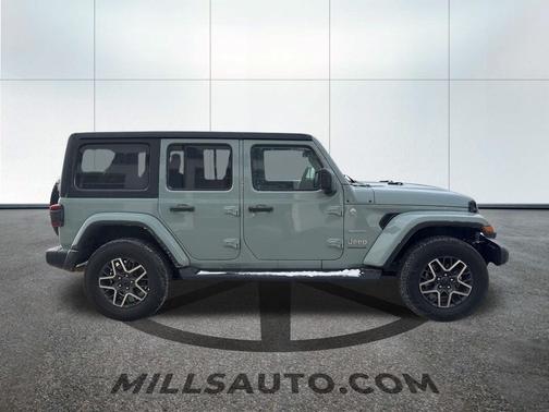 2024 Jeep Wrangler 4-Door Sahara