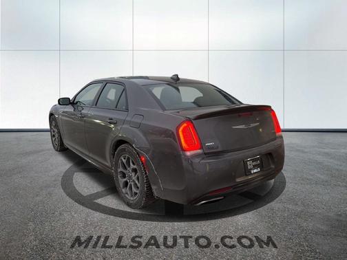 2017 Chrysler 300 S