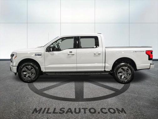 2025 Ford F-150 Lightning Flash