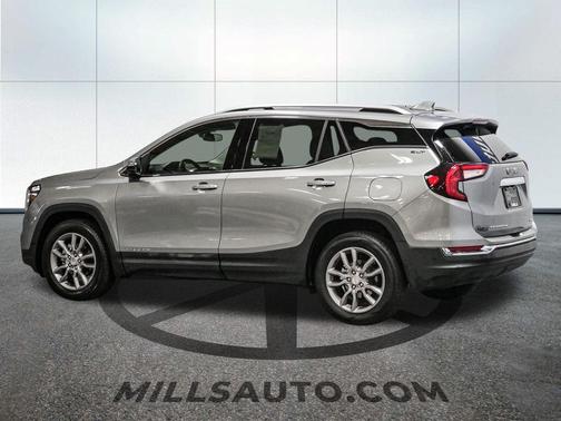 2024 GMC Terrain SLT