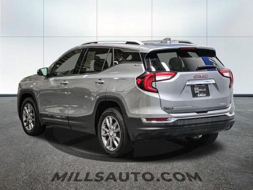 2024 GMC Terrain SLT