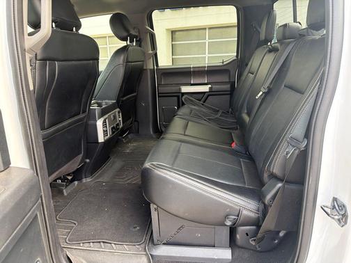Oxford White 2020 Ford F-350 Lariat
