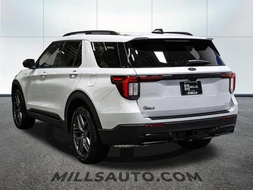Space White Metallic 2026 Ford Explorer ST-Line