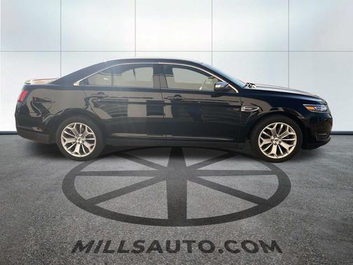 2018 Ford Taurus Limited