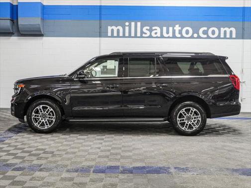 2025 Ford Expedition Max Active 4x4