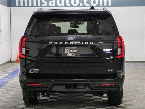2025 Ford Expedition Max Active 4x4