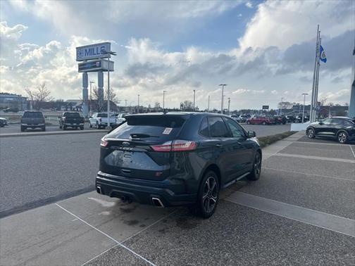 2024 Ford Edge ST