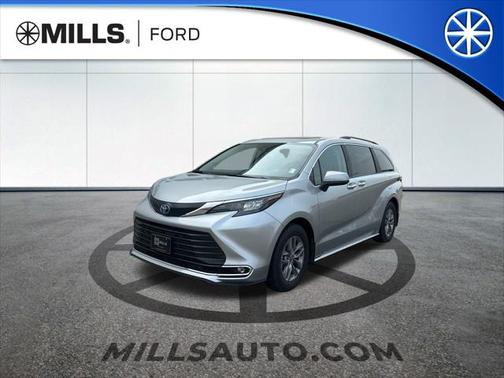 2024 Toyota Sienna XLE 7 Passenger
