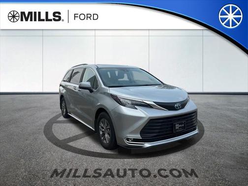 2024 Toyota Sienna XLE 7 Passenger