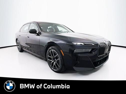 Black Sapphire Metallic 2026 BMW 750e i xDrive