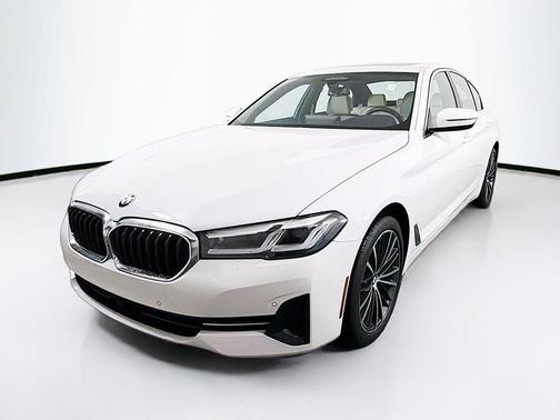 Alpine White 2023 BMW 540 i