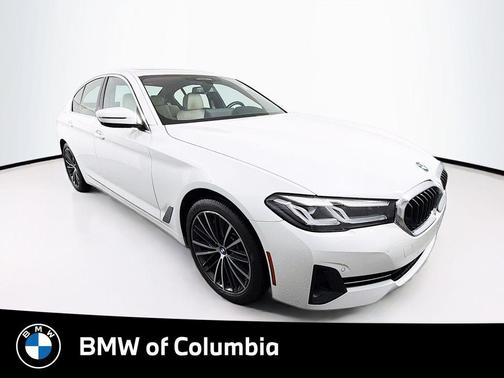 Alpine White 2023 BMW 540 i