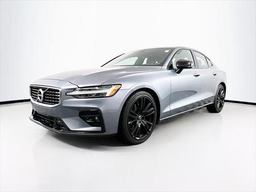 2019 Volvo S60 T6 R-Design