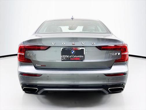 2019 Volvo S60 T6 R-Design