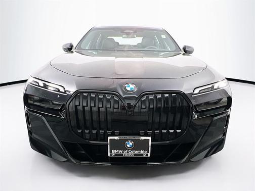 2024 BMW 740 i