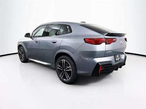 2025 BMW X2 xDrive28i