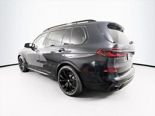 2026 BMW X7 M60i