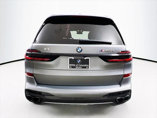 2024 BMW X7 M60i