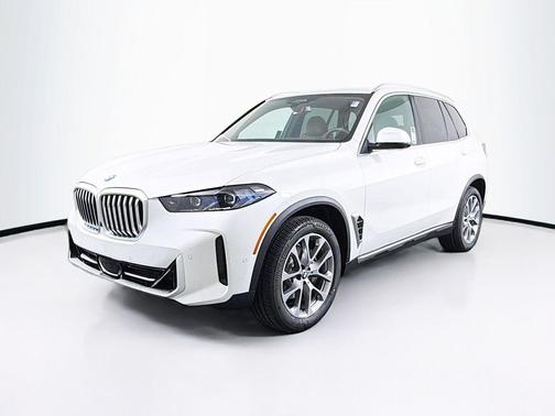 Mineral White Metallic 2026 BMW X5 xDrive40i
