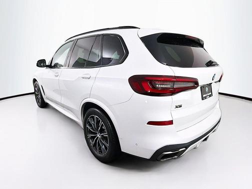 2023 BMW X5 M50i