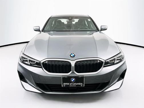2025 BMW 330 i xDrive