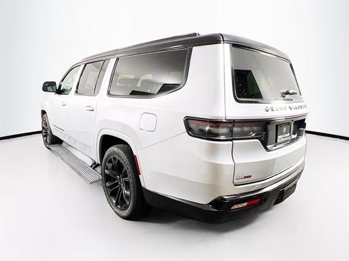 2024 Jeep Grand Wagoneer L Series II 4x4