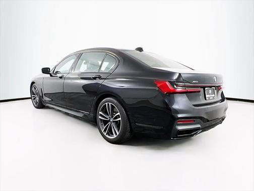 2022 BMW 750 i xDrive