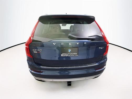2019 Volvo XC90 T6 Momentum