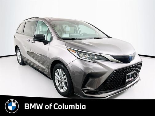 2021 Toyota Sienna XSE 7 Passenger