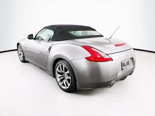 2010 Nissan 370Z Touring