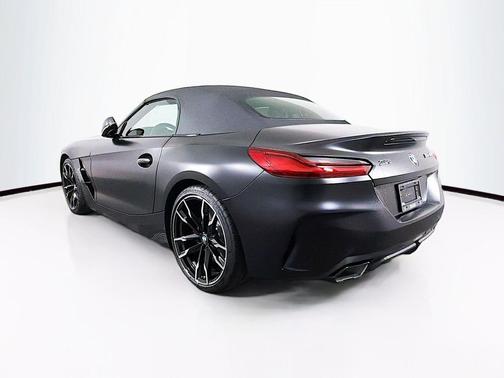 Black Sapphire Metallic 2026 BMW Z4 M40i