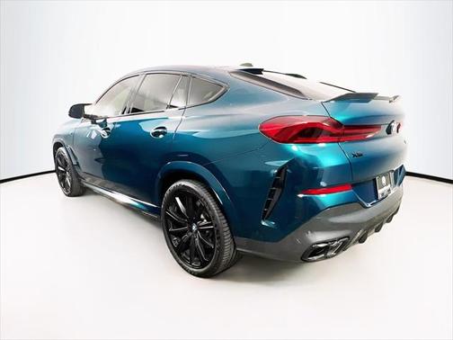 2025 BMW X6 M60i