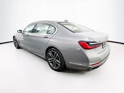 2022 BMW 750 i xDrive