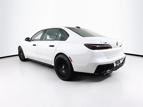 2024 BMW 760 xDrive