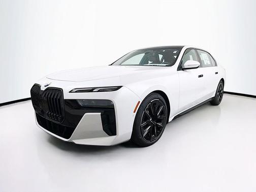 Mineral White Metallic 2026 BMW 740 xDrive