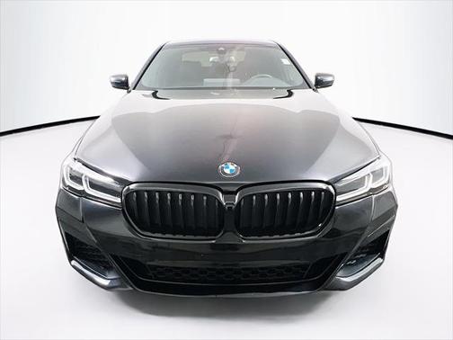 2022 BMW 530 i