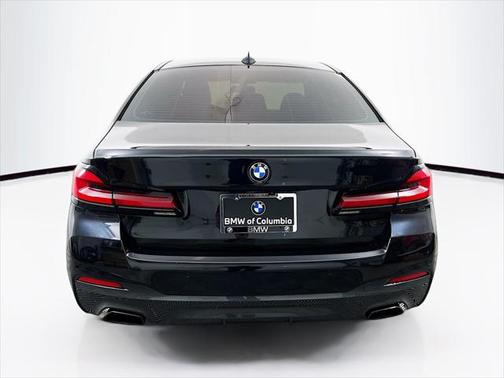 2022 BMW 530 i