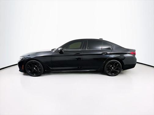 2022 BMW 530 i