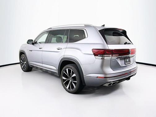 Silver Mist Metallic 2024 Volkswagen Atlas 2.0T SEL Premium R-Line 4MOTION