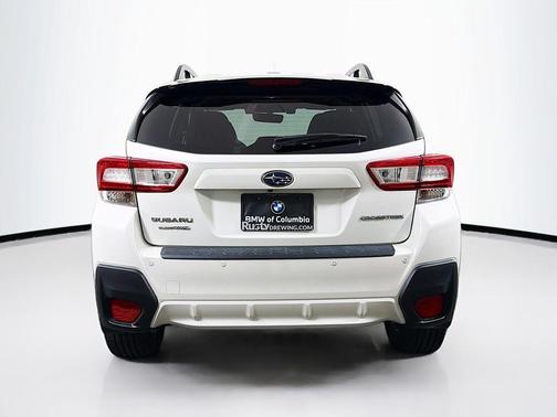 Crystal White Pearl 2018 Subaru Crosstrek 2.0i Limited
