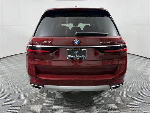2025 BMW X7 xDrive40i